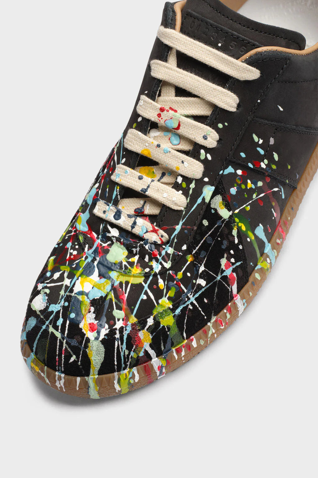 MAISON MARIGELA - PAINT BLACK GATS